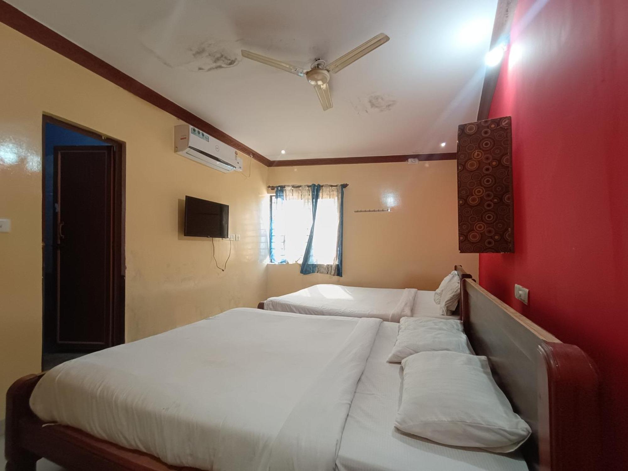 Hotel Malnad Grand Inn Kumbalgod Exterior photo